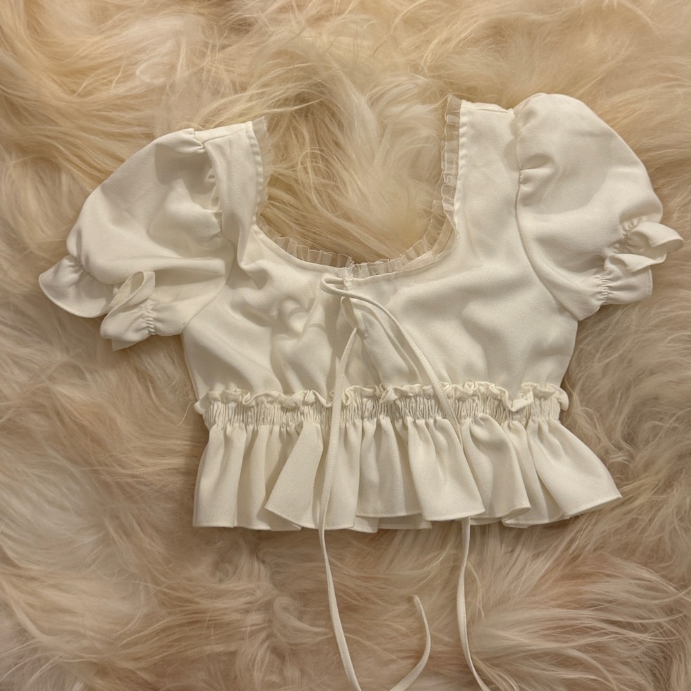 LIONESS WHITE RUFFLE CROP TOP - Picture 4 of 9